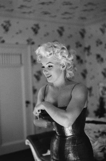 Ed Feingersh - Marilyn Getting Ready, New York, 1955 Large