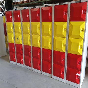 5-deurs Sonesto lockerkast - 193x37x56 cm, Huis en Inrichting, Kasten | Lockerkasten, Ophalen of Verzenden, Nieuw