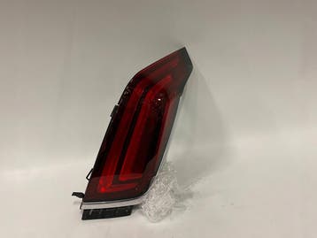 CADILLAC CT6 16-18 rechter achterlicht LED Europa 421296676, Verzenden, Gebruikt