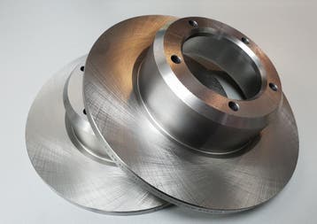 LAND ROVER REMSCHIJF VOORAS MASSIEF DEF/RRCL/DISCO1 OEM, Ophalen of Verzenden, Nieuw, Land Rover