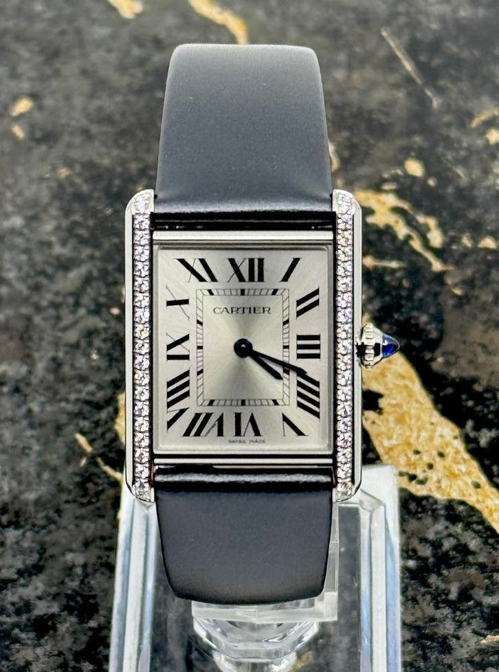 Cartier Tank Must - Small - Diamonds - W4TA0030 - 2025, Sieraden, Tassen en Uiterlijk, Horloges | Dames, Polshorloge, Nieuw, Overige merken