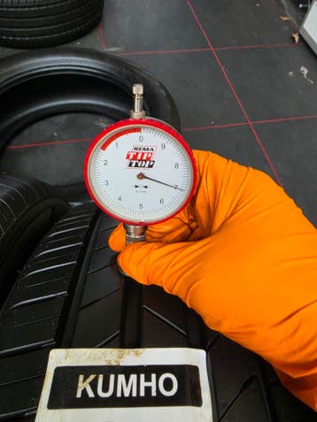 205/55r16 91W  7mm .Kumho Demo Banden Dot25!, Ophalen, 16 inch, Nieuw, 205 mm