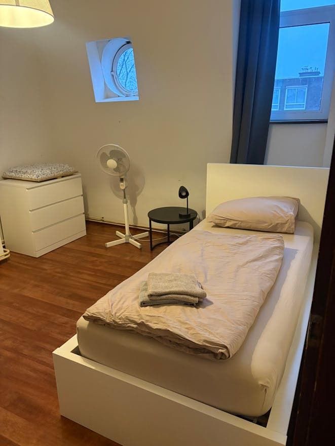 Kamer te huur in Rotterdam - 16 m² - 1 kamer(s), Huizen en Kamers, Kamers te huur, Rotterdam