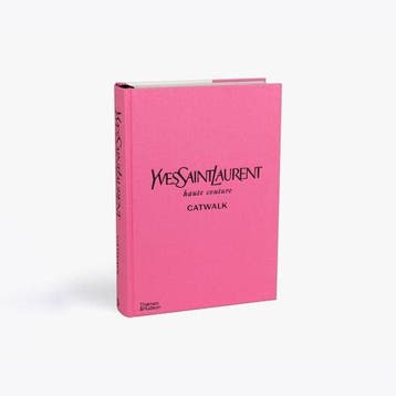 Boek Yves Saint Laurent Catwalk 9780500022399, Verzenden, Zo goed als nieuw