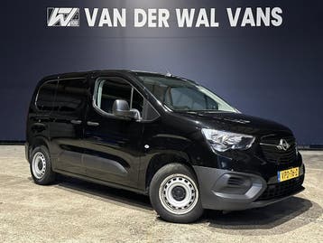 Opel Combo 1.5D 102pk L1H1 Euro6 Airco | Camera | Navigatie, Stof, Gebruikt, Zwart, Dealer onderhouden