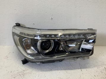 Rechter koplamp Toyota Hilux 8 VIII LED, Auto-onderdelen, Verlichting, Verzenden, Gebruikt