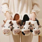 Koe Pantoffels | Pluche Gevoerd met Antislip | Maat 36 - 45, Verzenden, Nieuw, Zwart, Pantoffels of Sloffen