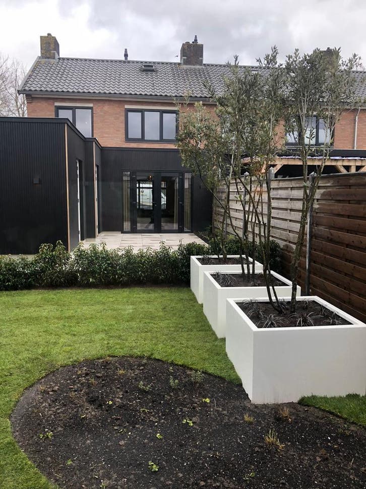 Op maat gemaakte metalen bloembakken en borders gepoedercoat, Tuin en Terras, Bloembakken en Plantenbakken, Nieuw, Metaal, Balkon