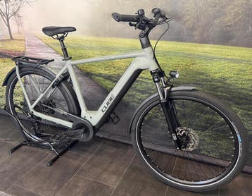 Demo: Cube Kathmandu Electrische Herenfiets - 750WH Accu, Ophalen of Verzenden, Zo goed als nieuw, Cube, 50 km per accu of meer