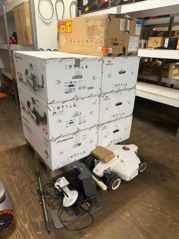 Pallet 8x Mammotion LUBA Robotmaaiers | Gebruikt, Ophalen, Gebruikt, Mammotion Luba 