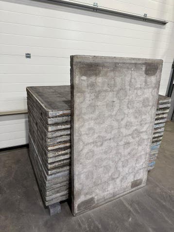 Oersterke Massieve Kunststof SteenSchotten met C-profiel, Toebehoren