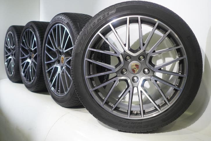 Porsche Cayenne Coupé 21 inch velgen Pirelli Winterbanden Or, Auto-onderdelen, Banden en Velgen, Velg(en), Gebruikt, 21 inch, Winterbanden