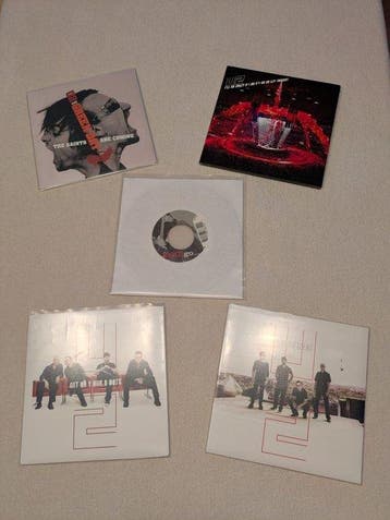 U2 - 5 x 7 singles (featuring the green day duet) - 45 RPM, Nieuw in verpakking