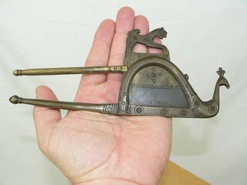 Betelnootsnijder (Sarota) - IJzer (gesmeed), Messing - India
