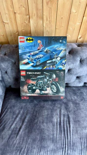 Lego Set - Technic - Lot of 2 | Technic The Batman Batcycle, Kinderen en Baby's, Speelgoed | Duplo en Lego, Nieuw