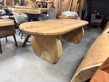 Eetafel Suarhout ronde poten | World of Brosi, Ophalen of Verzenden, Nieuw