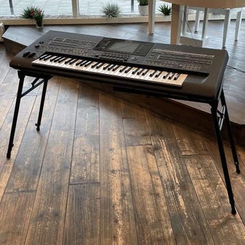 Actie | Yamaha Tyros 4 B keyboard, Zo goed als nieuw