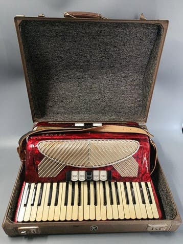 Hohner - Verdi III - - Accordeon (Zonder minimumprijs), Muziek en Instrumenten, Nieuw