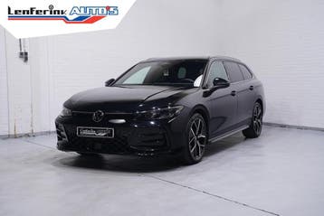 VW Passat Variant 1.5 TSI R-Line DSG Panodak IQ Light Apple, Auto's, Volkswagen, Gebruikt, Leder en Stof, Zwart, Stationwagon