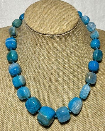 Blauwe agaat uit Brazilië natuurlijk / 930 ct / Zeer