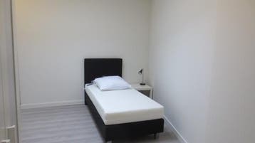 Te huur: Kamer Paul Krügerlaan in Eindhoven, Huizen en Kamers