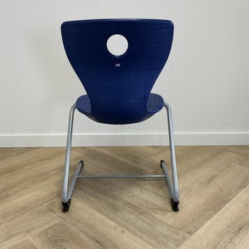 Pantoswing leerlingstoel zithoogte 47 cm, blauw -grijs, Huis en Inrichting, Stoelen, Ophalen of Verzenden, Gebruikt, Stof, Eén