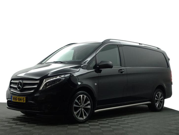 Zakelijke Lease |  Mercedes-Benz Vito 116 CDI Lang AMG line, Auto's, Bestelauto's, Dealer onderhouden, Lease, Zwart, Automaat