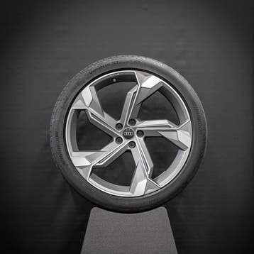 Audi SQ8 Etron 22 inch Velgen Zomerbanden 285/35/22, Gebruikt, 285 mm, Banden en Velgen, Overige maten