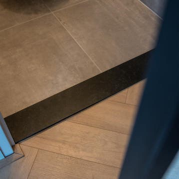 Natuurstenen dorpels, exact op maat of vele standaardmaten, 100 tot 150 cm, Hardsteen, Overige typen, Nieuw
