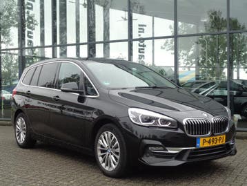 BMW 2-Serie Gran Tourer 220i Automaat 4 cil. Clima Cruise NL, Automaat, Zwart, Zwart, Nieuw