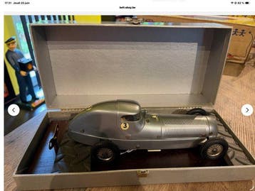 Marklin 1:18 - Modelauto - Mercedes W25 Streamliner