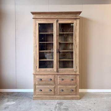 Smalle teak kast met spanjolet beslag, Ophalen of Verzenden, Nieuw, Teakhout