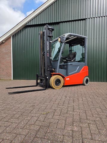 Toyota 8FBMKT25 Elektrische Heftruck BJ2017 Triple Sideshift, Heftruck, Ophalen of Verzenden, Toyota, Elektrisch
