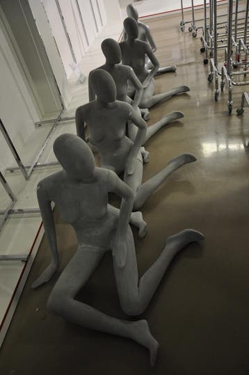 *TIP*  Exclusief a merk zittend damesfiguur, Ophalen of Verzenden