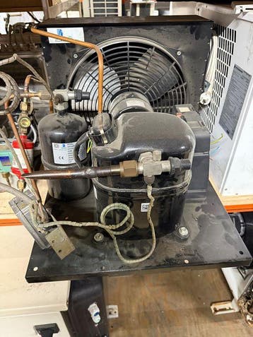 Lunite Koelmotor - TAJ4519Z - R404A - 2,66kW, Gebruikt