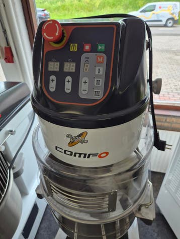 Deegmachine planeetmenger 40 liter op 230v nu in veiling, Nieuw in verpakking, Bakkerij en Slagerij