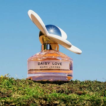 Marc Jacobs Daisy Love Eau de Toilette - 100ml, Sieraden, Tassen en Uiterlijk, Ophalen of Verzenden, Nieuw, Overige typen