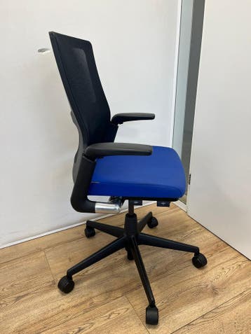 Ahrend 2020 Verta - Ergonomische Bureaustoel - Incl Garantie, Huis en Inrichting, Bureaustoelen, Verzenden, Zwart, Zo goed als nieuw