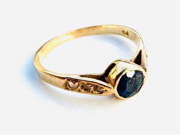 Ring - 14 karaat Geel goud - 0.44ct. tw. Saffier, Nieuw