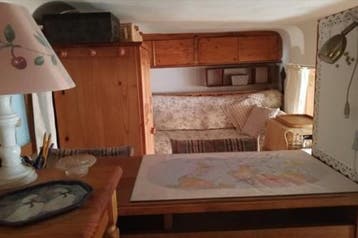 Te Huur Studio Hogewoerd In Leiden, Huizen en Kamers, Kamers te huur, 35 tot 50 m², Leiden