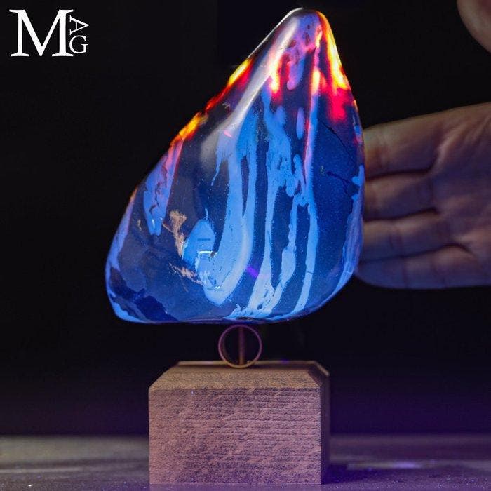 Prachtig specimen van Sumatra Blu Amber - buitengewoon, Verzamelen, Mineralen en Fossielen