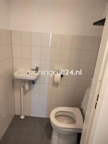 Woningruil - Molukkenstraat 198a - 3 kamers en Groningen, Groningen