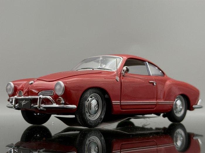 Franklin Mint 1:24 - Model sportwagen - 1967 VW Karmann Ghia, Hobby en Vrije tijd, Modelauto's | 1:5 tot 1:12