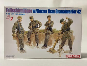 Fallschirmjäger w/ Kurzer 8cm Granatwerfer 42, Verzenden, Nieuw