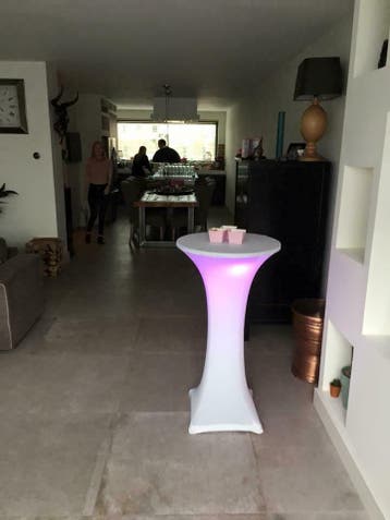 Led verlichte statafel, tafels, kubussen, led bollen huren, Ophalen, Nieuw
