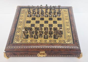 Schaakspel - Griego Damasquinado De Toledo - Metaal, Antiek en Kunst