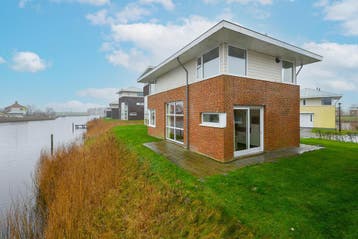 Friesland: Landal Esonstad nr 645 te koop, Friesland