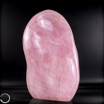 Natuurlijke rozenkwarts vrije vorm – harmonische roze tinten