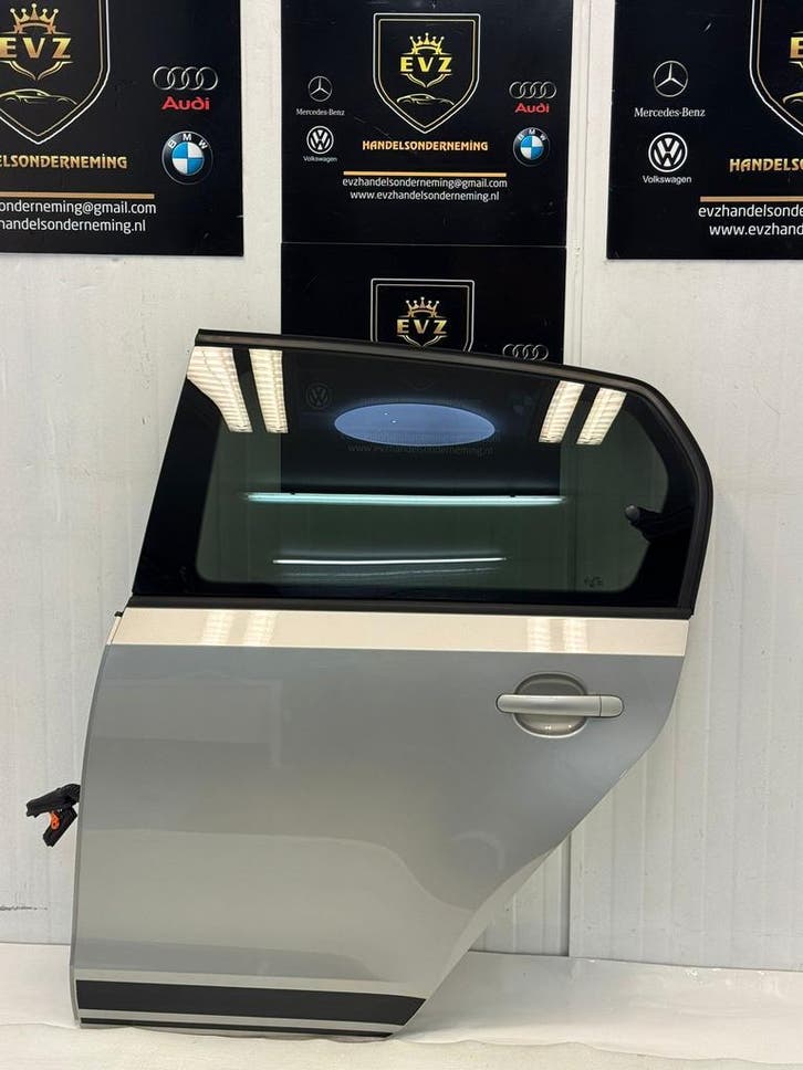 VW UP bj.2020 portier 4-deurs links achter deur kleur grijs, Auto-onderdelen, Carrosserie en Plaatwerk, Gebruikt, Volkswagen, Achter