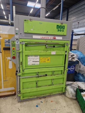 Balenpers DIXI 30S, 30 t perskracht, 7,5 kW, 400V, gebruikt, Ophalen of Verzenden, Gebruikt